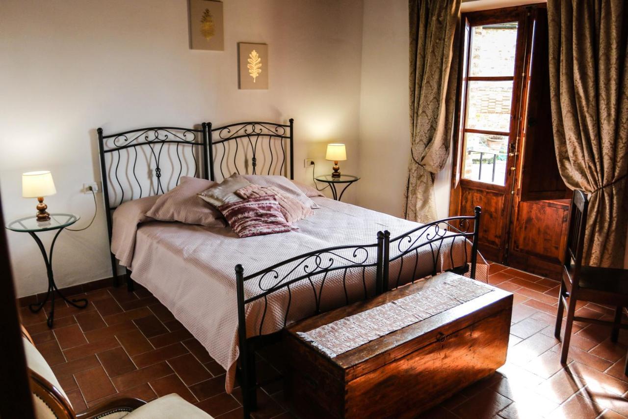 Agriturismo Bombina Montisi エクステリア 写真