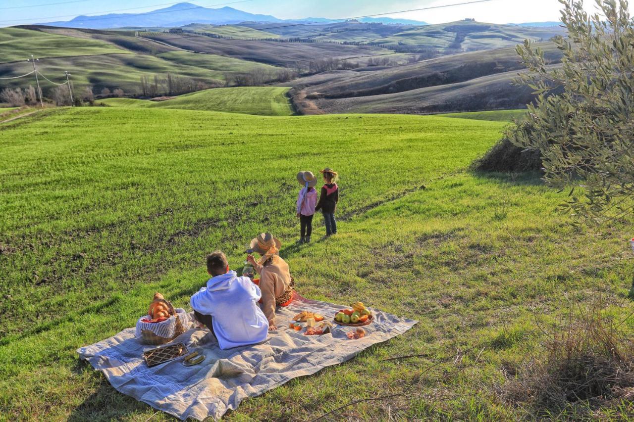 Agriturismo Bombina Montisi エクステリア 写真